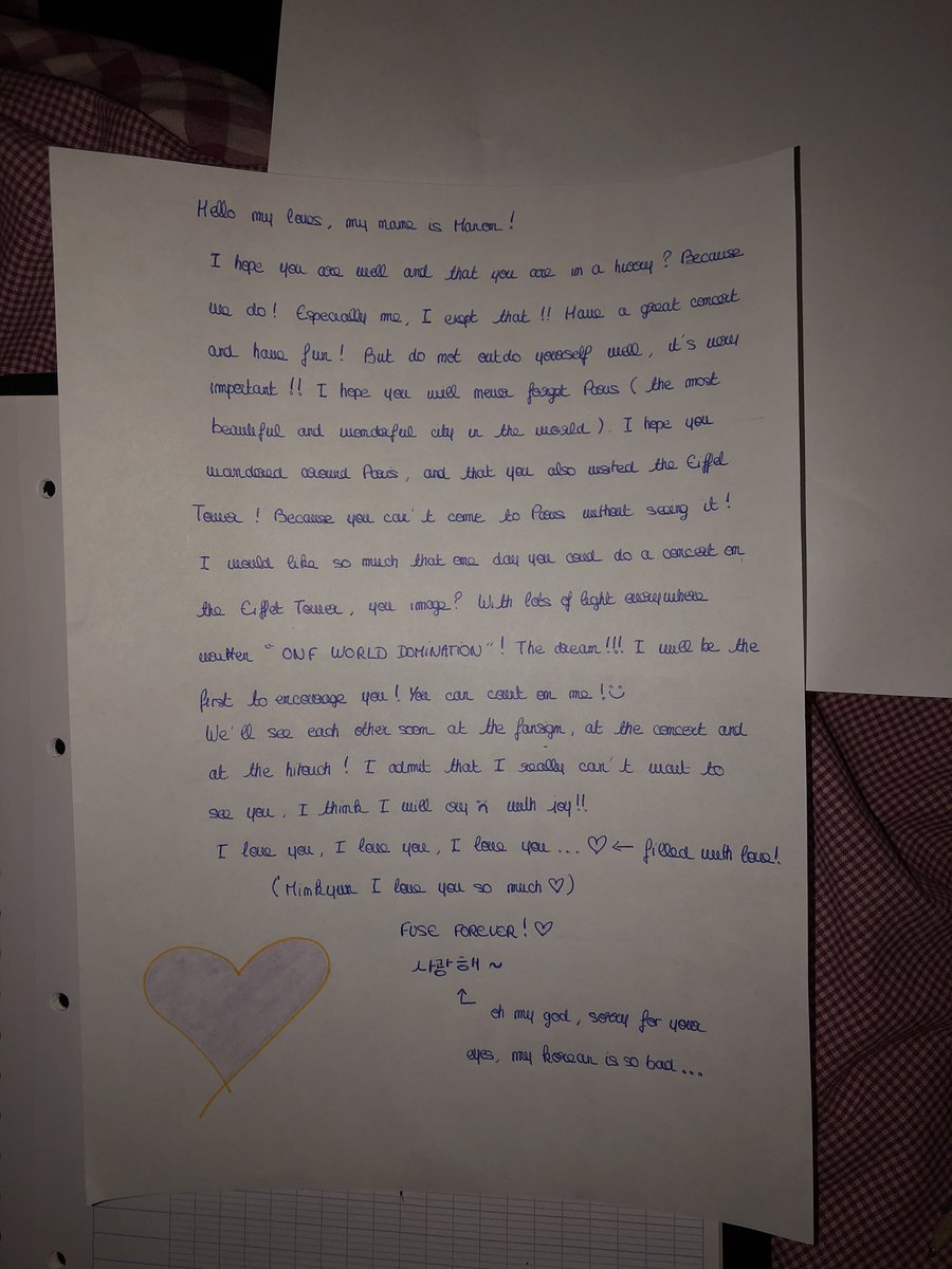 taekklor's tweet photo. elle est pas trop choupi ma lettre pour onf ??? 🥺🥺🥺 (y’a sûrement des fautes lol mais c pg jss française oki) #ONFinParis https://t.co/v3IX69tYe1