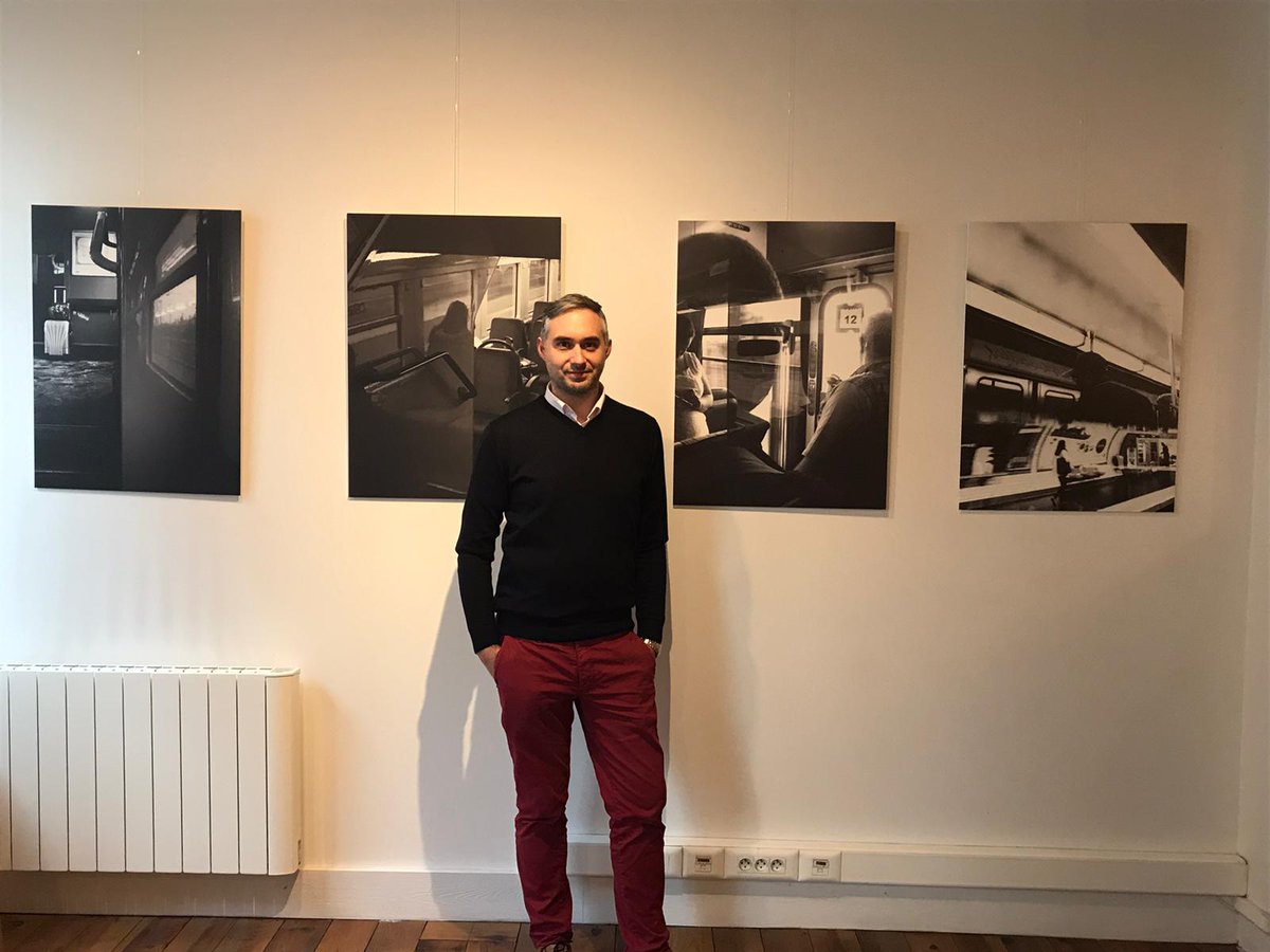 JeremieCorbeau's tweet photo. Installation exposition à Blois (Espace des Trois Marchands, jusqu'au 11 avril) https://t.co/5OjjzazmTf