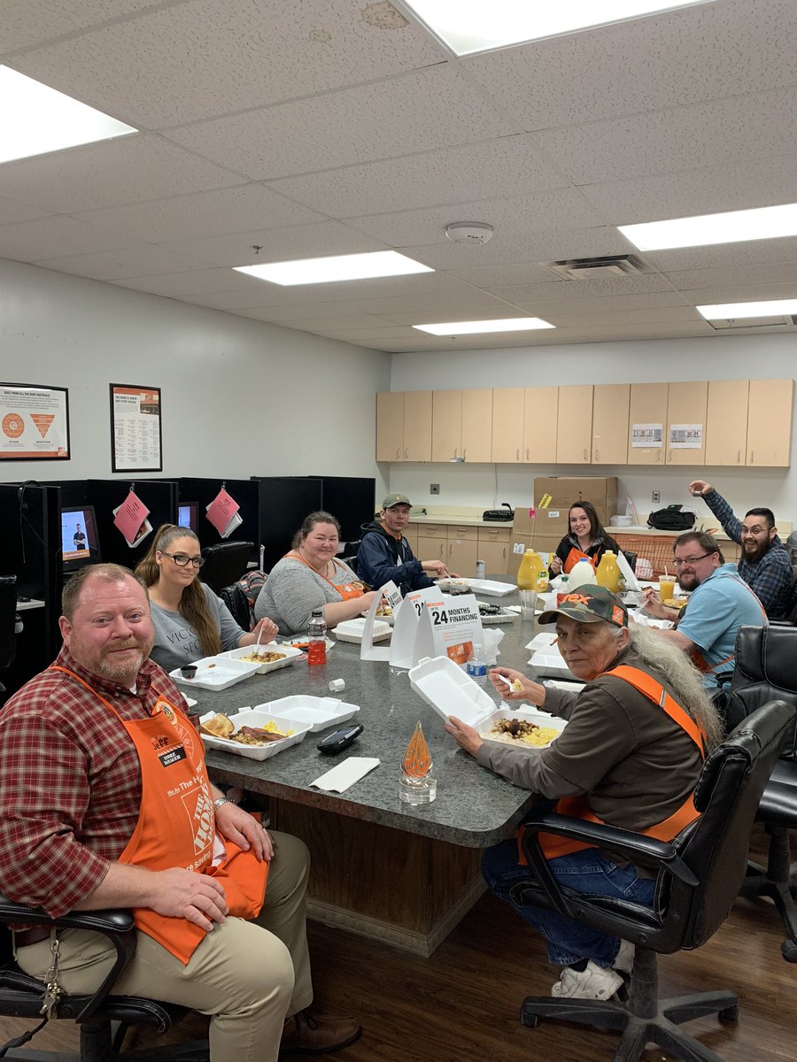 Celebrating Millworks Department Associates for being top in the region! #THD4031 <a href="/JeffWoodard4031/">Jeff Woodard</a> <a href="/Julian_4031/">Julian Correa</a> <a href="/MindyHD4031/">Mindy</a> @Ashlyn4031