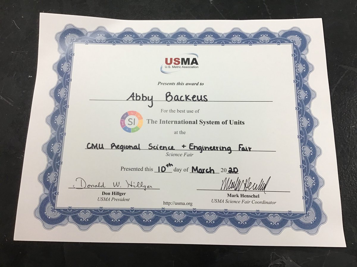 JKWLifeScience's tweet photo. Abby Backes receives a special award for inclusion of mathematical computations in her experiment presented at Central Methodist! https://t.co/Oeqz0Xu6yD
