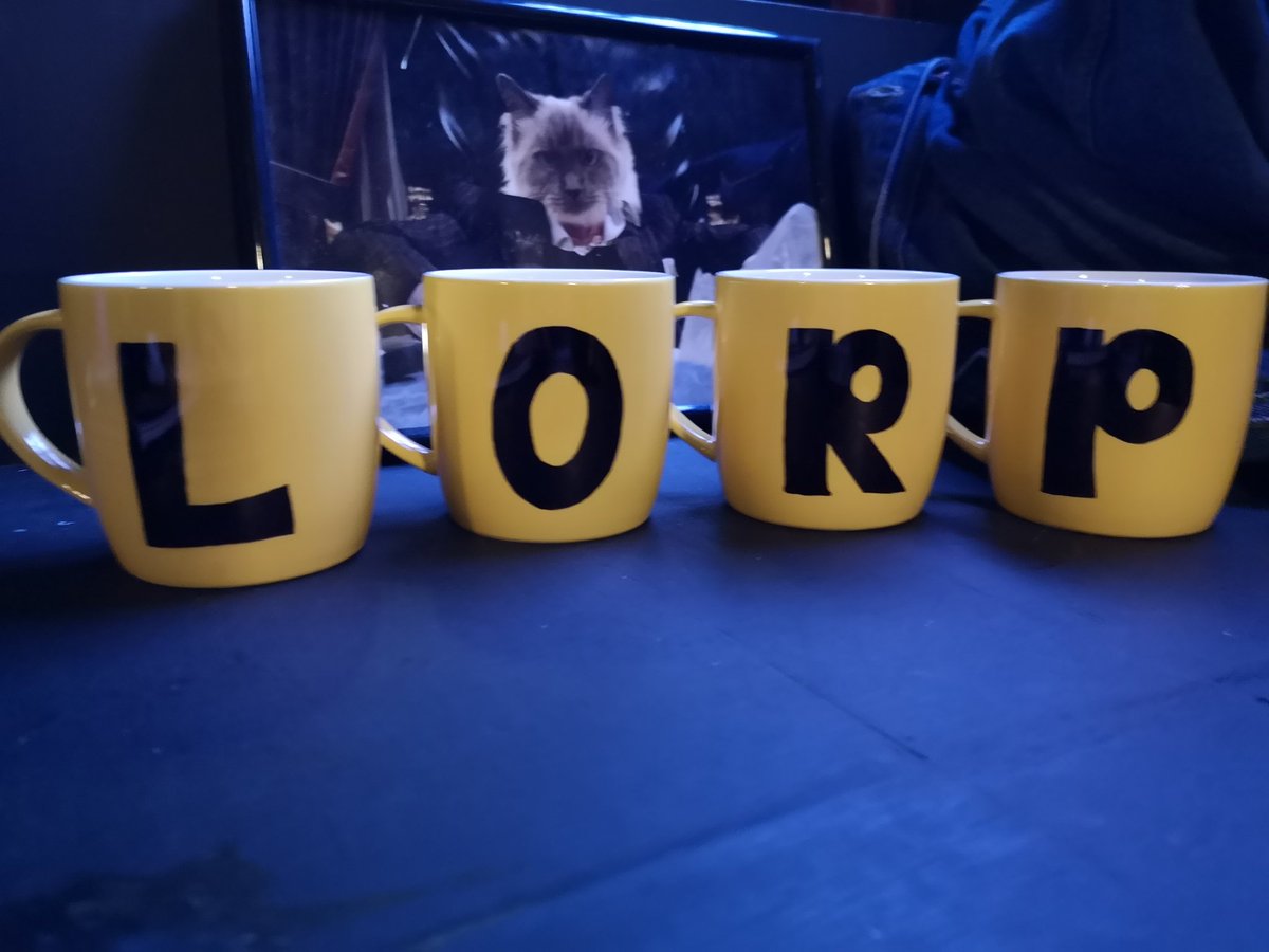 Our new concept went down great! We also have 4 new improv friends in the form of cups 😁

#phoenixremixlive