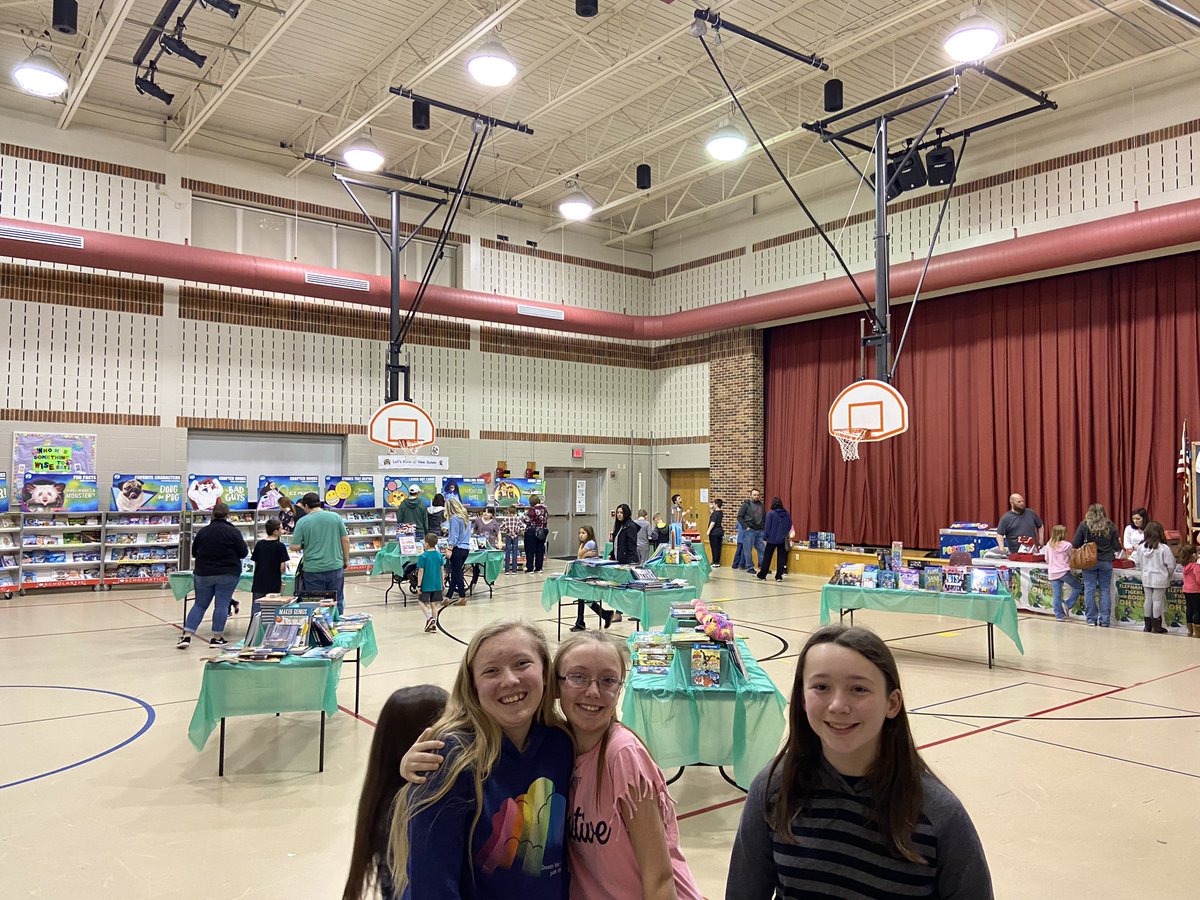 Come visit our PTO Scholastic Book Fair.  Great reading is waiting for you!
#RocketPride #SGASD