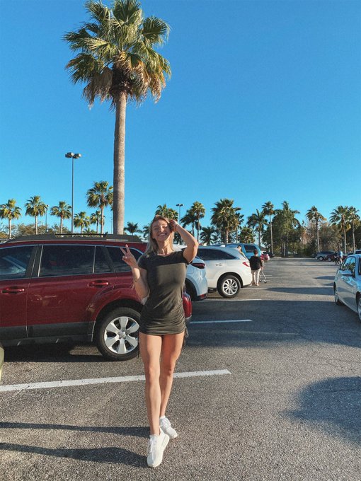 Positive vibes only 💋✌🏼 https://t.co/UGUSR7iqhj<a href="/tag/onlyfans"class="tags"><span>#onlyfans</span></a>