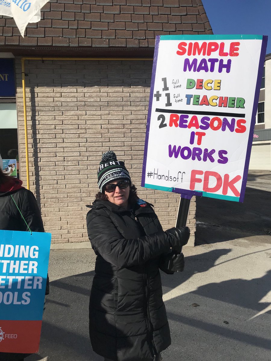 jebigham's tweet photo. The Minister of Education ⁦@Sflecce⁩ needs to go back to FDK to learn some simple math.  #HandsOffFDK #CutsHurtKids #ETFO #SCETF #SCEOT #SCDECE https://t.co/t3h4FIJXRZ