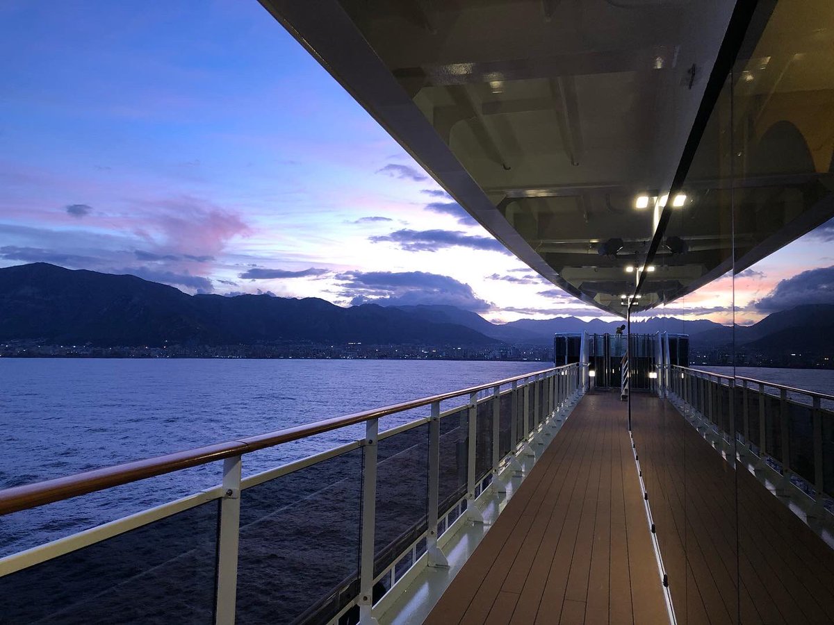inesouza_'s tweet photo. @emmacruises MSC Grandiosa https://t.co/DvN3OrN5tV
