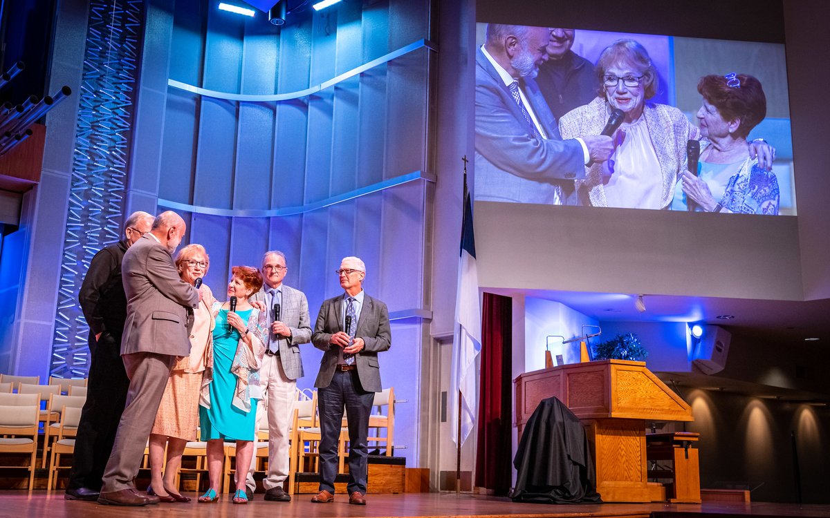 LLUHealth's tweet photo. ICYMI: More than 1,800 alumni attended #LLUHomecoming this past weekend, March 5���9. Did you attend?

Photo gallery: https://t.co/fpueRepg7b https://t.co/yx8tRLOwUU