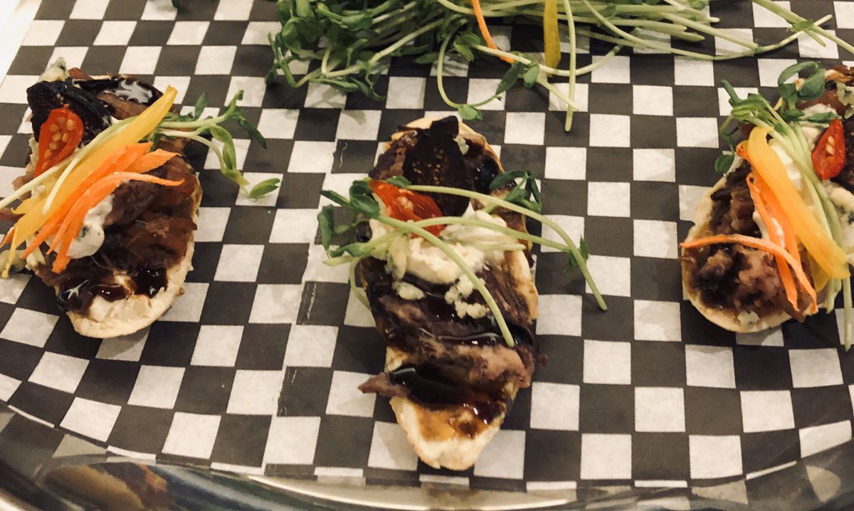 EdmontonChamber's tweet photo. And just think, these are only a couple samplings of the over 35 culinary creations featured at tonight’s Taste of the Chamber presented by @ABbluecross! #ECCconnect #yegeats #yegfood https://t.co/UaEaOrt7zZ