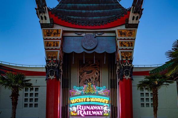 Mickey &amp; Minnie's Runaway Railway Now Open: Here's What You Need to Know About Disney World's Newest Ride ow.ly/KIwO50yGI3z #themepark #disney #summervacation #travel #gulliverstravel #fortworth #trains #family