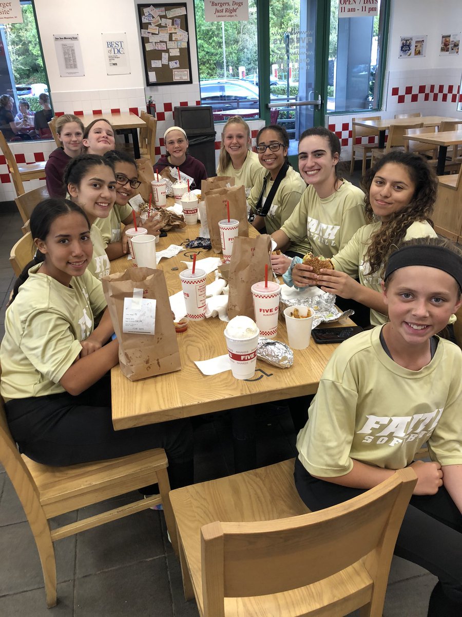 SoftballFca's tweet photo. Victory meal after defeating Celebration tonight.  The Lady Lions improve to 10-0 on the season.  G. Scott earned the win in the circle.  @marissadawg22 was 3-4 with 3 triples.  K. DeNobrega recorded her 1st career hit.  #🦁pride https://t.co/UhlJD067Rh