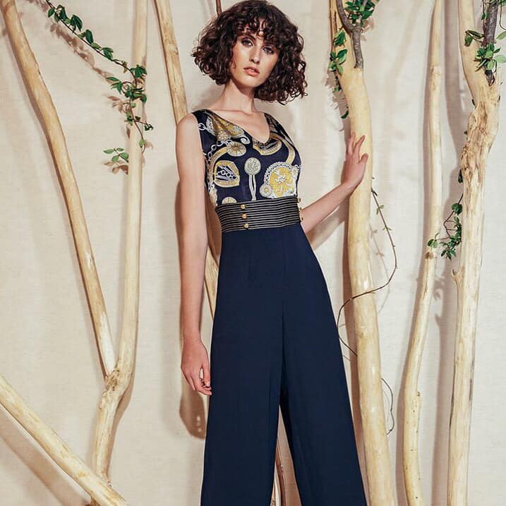 STOREY WOMENSWEAR,
17 Linen Green,
MOYGASHEL,
Dungannon
Tel: 02887 729770