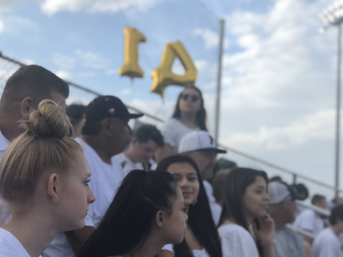 fosterstuco's tweet photo. So much love #RIPSam #LCISDStrong #PTN https://t.co/MsquBVhrAn