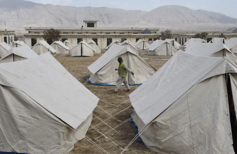 PHOTOS: Coronavirus around the world leaves public spaces empty and hospitals busy dpo.st/2xnlZLz