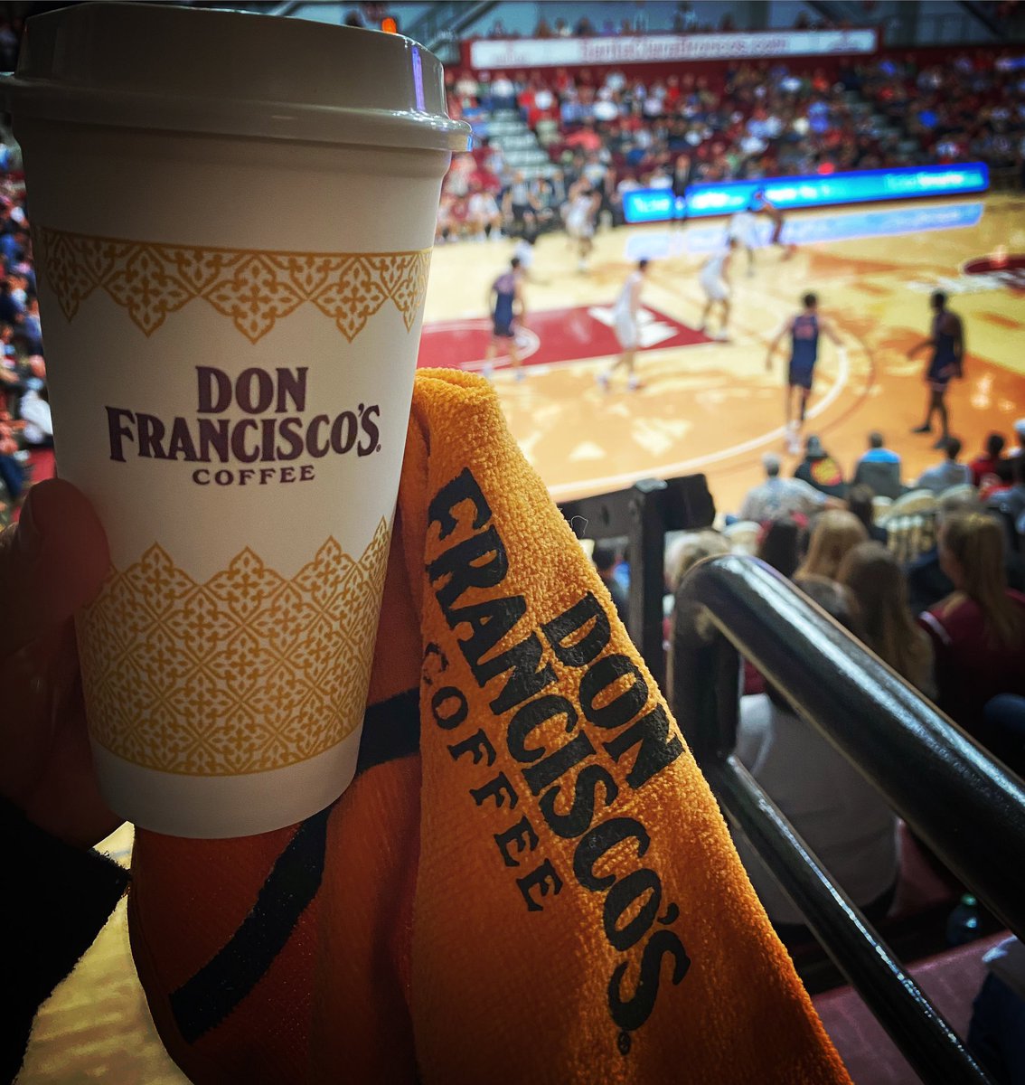 Wishing luck to #wcchoops finalists tonight during the #wccchampionships! Proud to be a partner to a great conference. Grab a cup of #donfranciscos and tune in to the finals! We’ll be on the lookout for fans! Support your team, tag us, and make sure to use  #coffeeandhoops