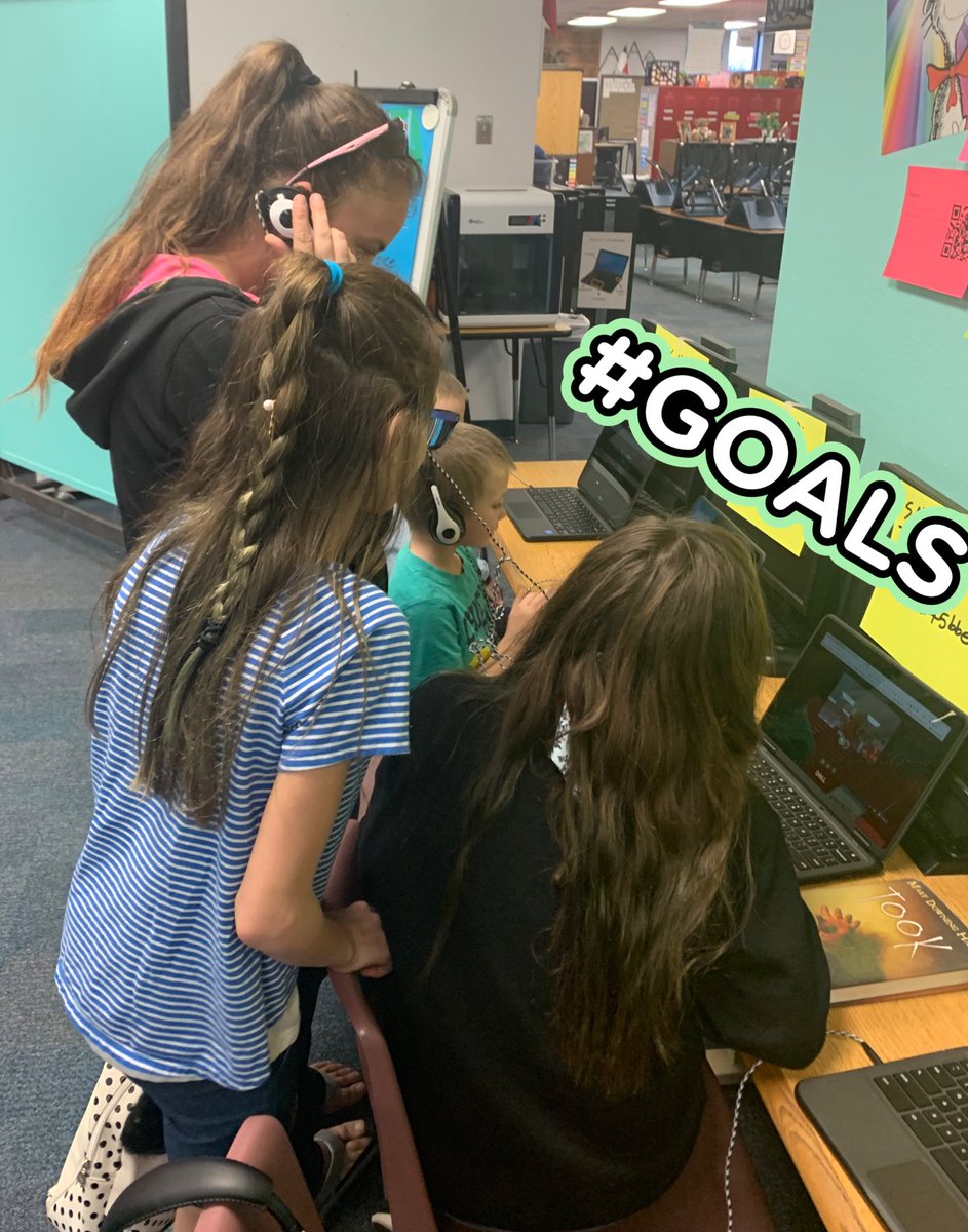 CampagnaDawn's tweet photo. PTA Technology Family Night! What a fun way to show off and pass on your digital technology skills! @NatWilliamsElem @LubbockDL @lisdtechtips @LubbockISD #nwdreambig https://t.co/qDh0x2HCPu