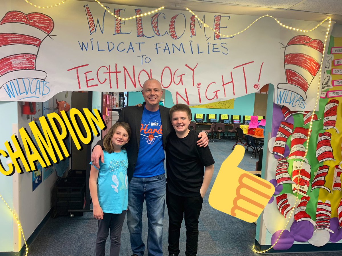 CampagnaDawn's tweet photo. PTA Technology Family Night! What a fun way to show off and pass on your digital technology skills! @NatWilliamsElem @LubbockDL @lisdtechtips @LubbockISD #nwdreambig https://t.co/qDh0x2HCPu