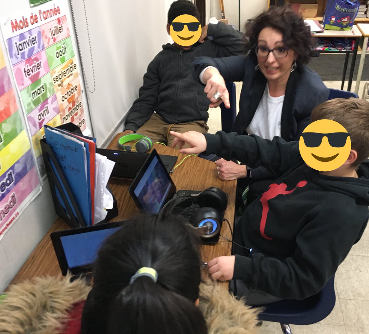 The benefits of having @GlendonCampus student teacher in #tdsbfsl =>small group instruction & support for Ss with similar needs @GenCrerar @tdsb @LC3_TDSB @CecileRobertso5 @twmckeown1 @JeannetteRebelo