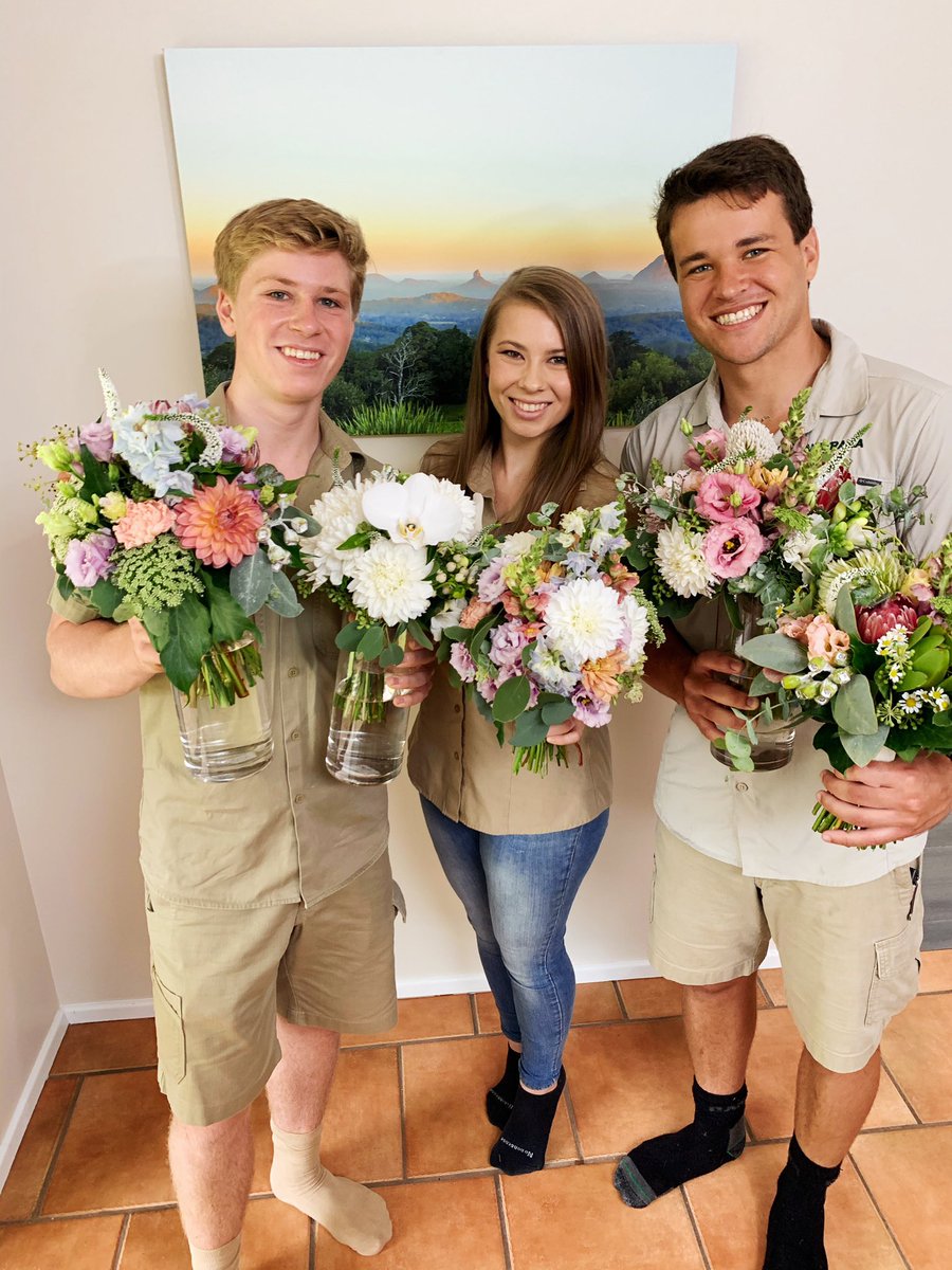 Bindi Irwin tweet media