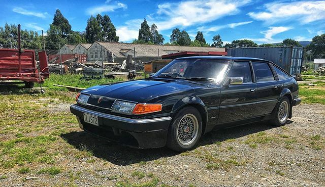 LikePetrol's tweet photo. It wouldn't be #roverweek without #tess. Also miss this car, but if I had the choice I'd rather have Effie back. #roversd1 #vitesse #sd1 #rover #british #classic https://t.co/hqKnSGiEBh https://t.co/H2W1ZoSOpC