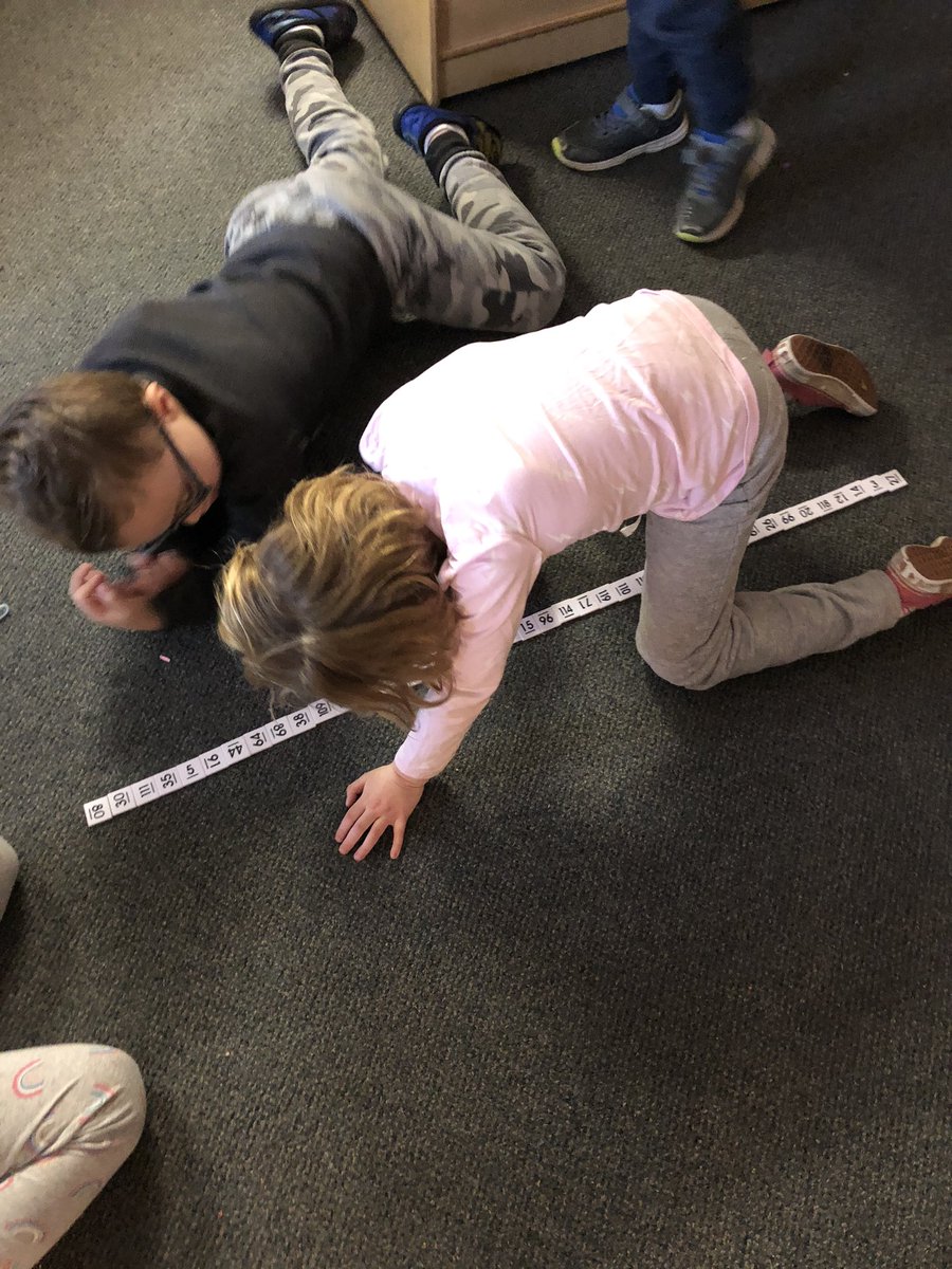 ECEbaker1's tweet photo. ๐โHow tall are you?โ Year 2โs worked with a partner to solve the problem! Tomorrowโs lesson: the importance of larger items for measuring larger things ๐ #openendedmath #tinythingstakeforever @1_adventures @DiamondTrailPS https://t.co/3ctGIQsVpV