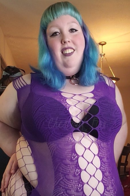 About to go live on @chaturbate! Would you come spend some time with me, Master? https://t.co/Lf6ioN<a class="tags" href="/tag/chaturbate">@chaturbate</a>