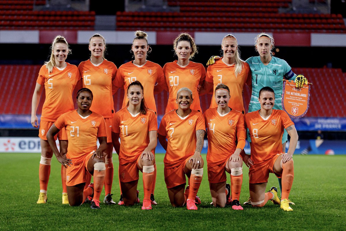 Het toernooi afgesloten met 3-3 tegen Frankrijk. Veel dingen geleerd. Blij om elke keer weer dit shirt te dragen met dit geweldige team🧡 Mijn enkel ging even dubbel, maar niks om druk over te maken! #flexibeleenkels #oranjeleeuwinnen
