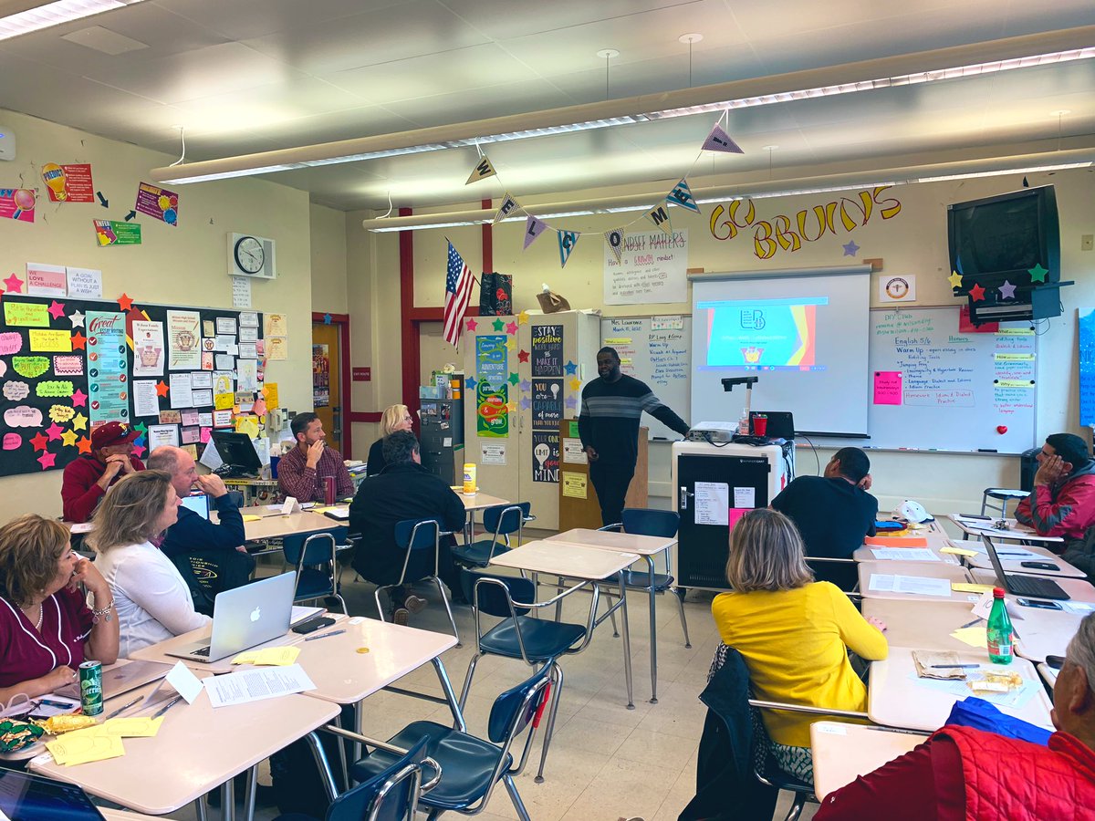 MrSteinhauser's tweet photo. Thank you @mcrowderjones for speaking to the Biomed pathway about Urban Math Collaborative here at @LBWilsonHigh #biomedforlife #scienceofcuring #gdtbab #proudtobelbusd https://t.co/dB1WSI9IQU
