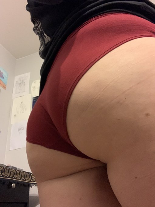 Stay tuned for more updates coming soon! Changes are going to be made and I&rsquo;m gonna try to be more active<a href="/tag/booty"class="tags"><span>#booty</span></a><a href="/tag/porn"class="tags"><span>#porn</span></a><a href="/tag/porno"class="tags"><span>#porno</span></a><a href="/tag/tittytuesday"class="tags"><span>#tittytuesday</span></a><a href="/tag/camgirl"class="tags"><span>#camgirl</span></a><a href="/tag/pawg"class="tags"><span>#pawg</span></a>