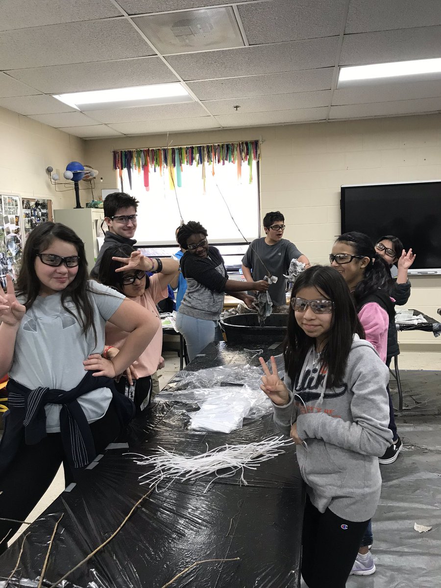 ScncTeacher2015's tweet photo. One million trees project with Living Lands and Waters. We love it!  @emsd37. @glenview https://t.co/LnrBM9cZ7z