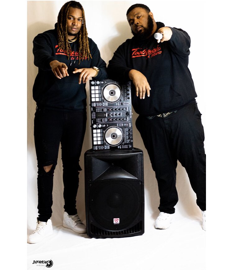 KSMOOTH___'s tweet photo. First off I want to thank the man above for blessing us to do something we really enjoy and take the time out to put our hard work into ππΎ Year one was crazy we did things βtheyβ said we couldnβt but this was just the intro π₯π₯@JayDaWay #DynamicDUO #PointGuardAndTwoGuard πΎ π https://t.co/ZIuaeugeih