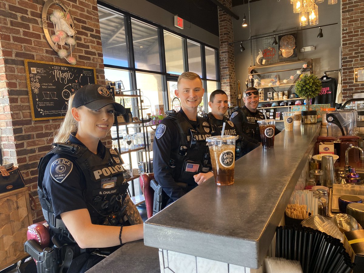 GilbertPolice's tweet photo. 👉 Come out THIS Saturday and joins us and the @gilbertfiredept at @sweetzbrew for Cold Brew ☕️ with the Red and Blue! 🚒 🚔

📍 835 N Gilbert Rd Suite 101

⏰ 9 a.m. - 12 p.m.

Friends for Life Animal Rescue will also be there for #adoptwithacop 🐶 https://t.co/2TMr4HdQ4V