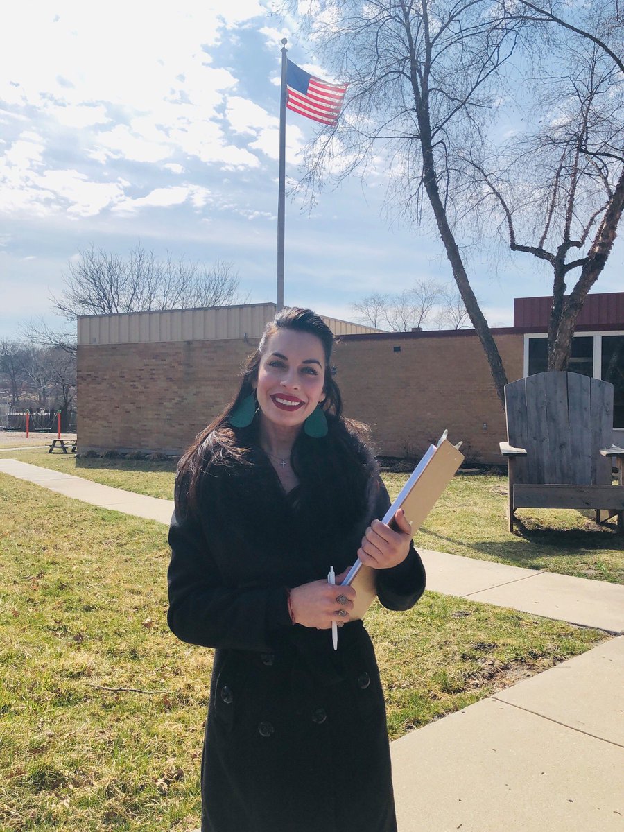 for_approach's tweet photo. Here’s another one of our awesome #volunteers gathering adult use #marijuana petition signatures in #KCMO! #endprohibition #legalizeit #cannabisreform #marijuanareform #Missouri https://t.co/unjgWXvS20