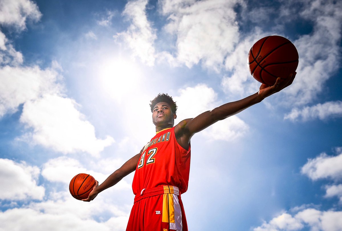 Rock Island’s Malachi Key is this week’s Illinois Pacesetter. The 6-foot-5 senior team captain had a career-high 18 points &amp; eight rebounds in Rock Island's regional final win.

@DLansman_DA’s story here: bit.ly/2wHXrgf