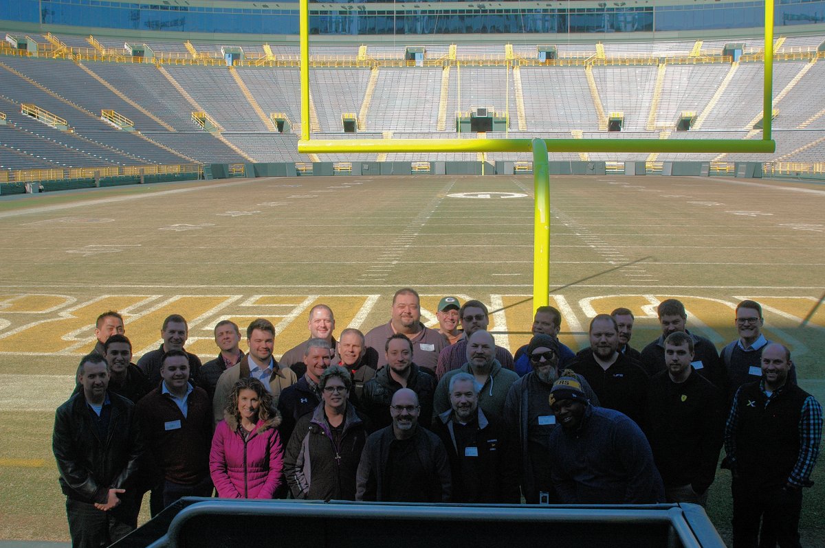 Thorenx's tweet photo. Had a great 200th #Nutanix User Group meeting in Green Bay, WI today!
@nutanix_ug @nutanix
#hci #privatecloud #whereyoubelong #hyperconverged #WINUG https://t.co/sk6Y0LewSd
