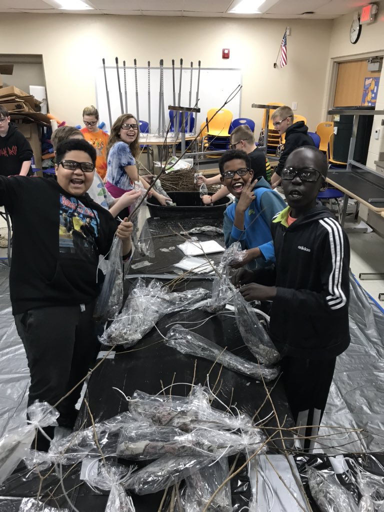 ScncTeacher2015's tweet photo. @EMSD37 Wrapping trees for Living Lands and Waters “One Million Trees” project. https://t.co/vACijv9FmK