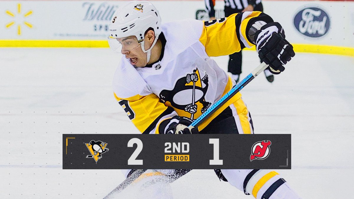 penguins's tweet photo. The good guys have the 2-1 lead after the 2nd.

Pittsburgh goals scored by @evanr17 and @6Schultz6. https://t.co/XyaeJngW5z