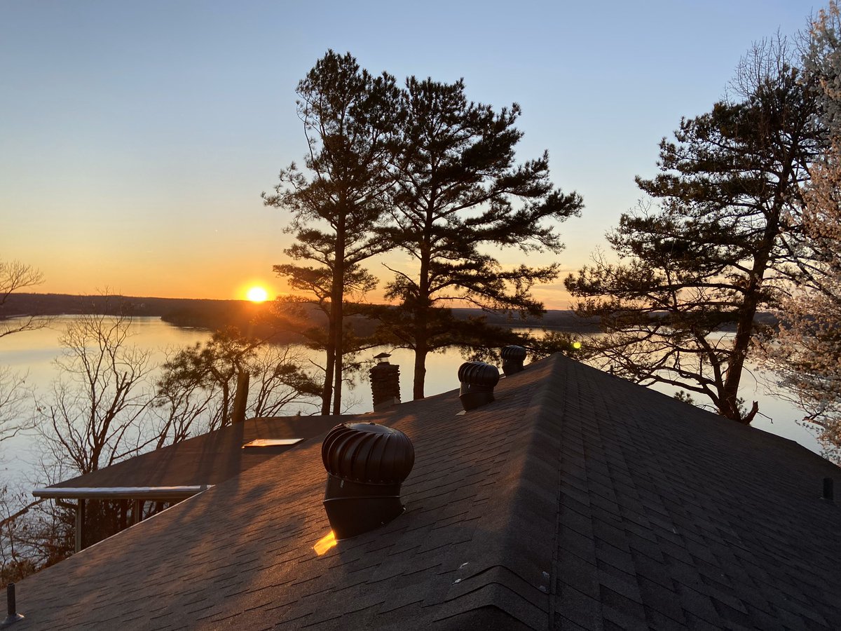 ElementRoofNWA's tweet photo. Some days in Roofing end like this! #RobtherooferNWA #ElementRoofingNWA #479-521-ROOF @WeatherRick https://t.co/hBr52olyoS