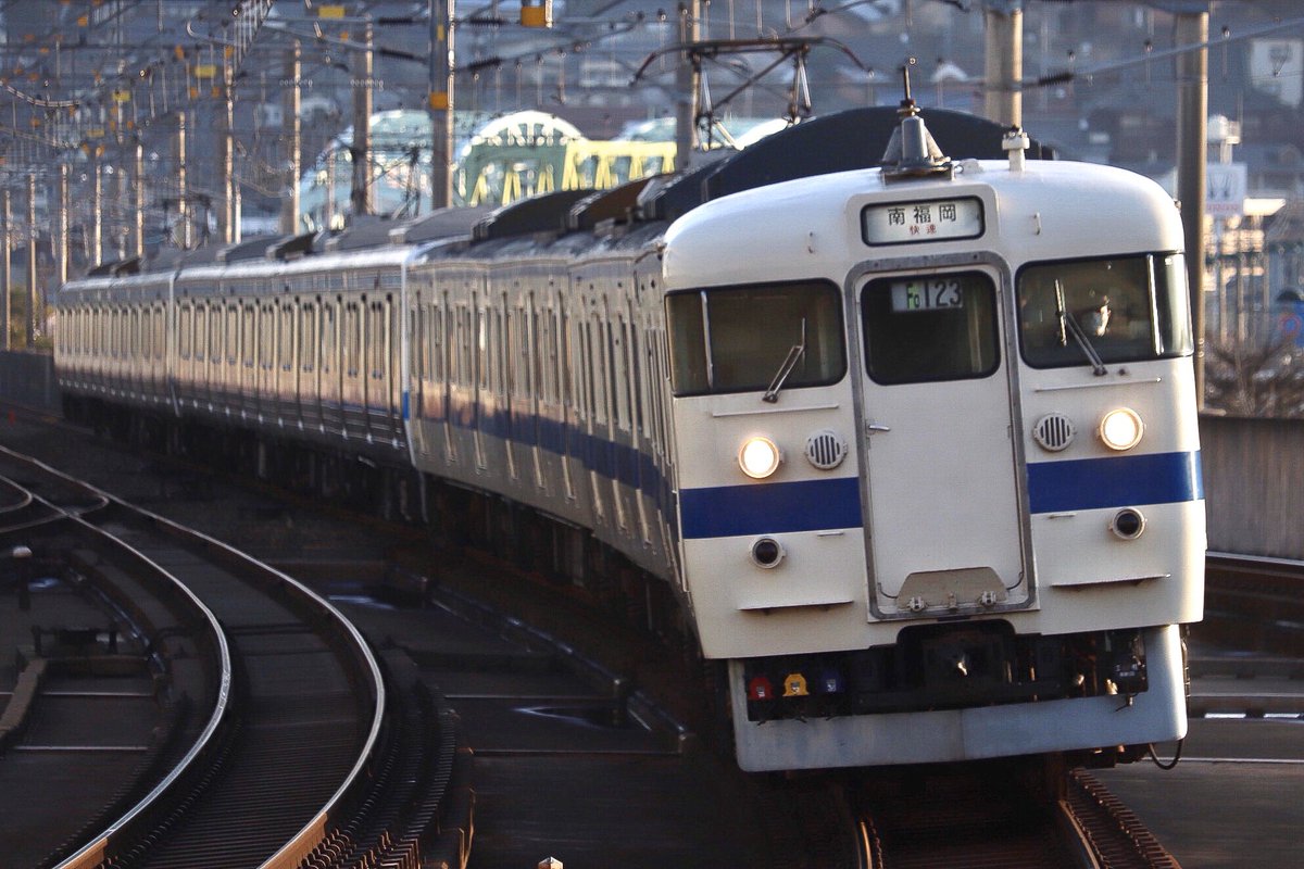 Jr九州 最後で最長の415系12両編成快速がラストラン さよなら放送も Japan Railway Com