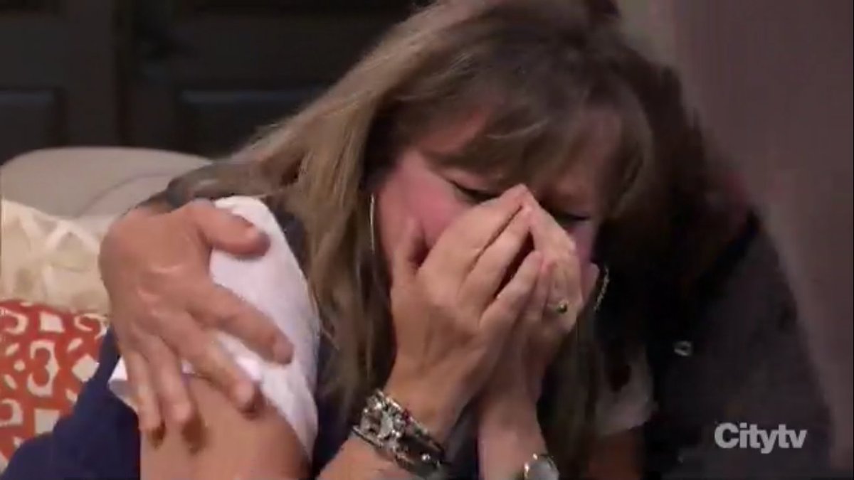 tvgoldtweets's tweet photo. Why does Barb seem to be auditioning for a telenovela #TheBachelor https://t.co/Zzlti33RIa