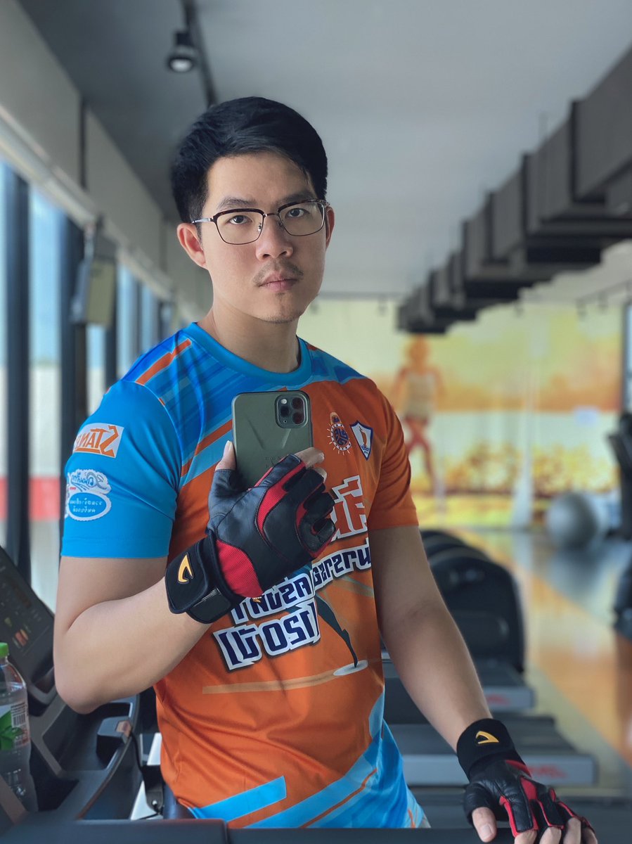 poker_2533's tweet photo. ความหล่อไม่เท่าไหร่ แต���ความใหญ่ผมการันตี https://t.co/DNHo8MAQch
