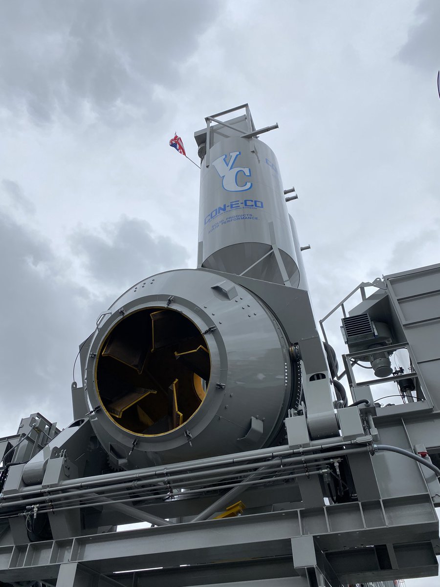SouthernConMach's tweet image. Make sure that you stop by the booth and see the fastest, cleanest loading ready mix plants on the market. Con-E-Co Concrete Batch Plants #southernconcretemachinery #yourproductionisourbusiness #ConAgg #CONEXPOCONAGG2020