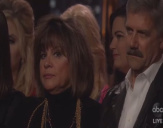 laurenzima's tweet photo. I AM LIVING AND DYING BY BARB'S FACES RN YOU GUYS #thebachelor #thebachelorfinale https://t.co/heU13Ha7ba