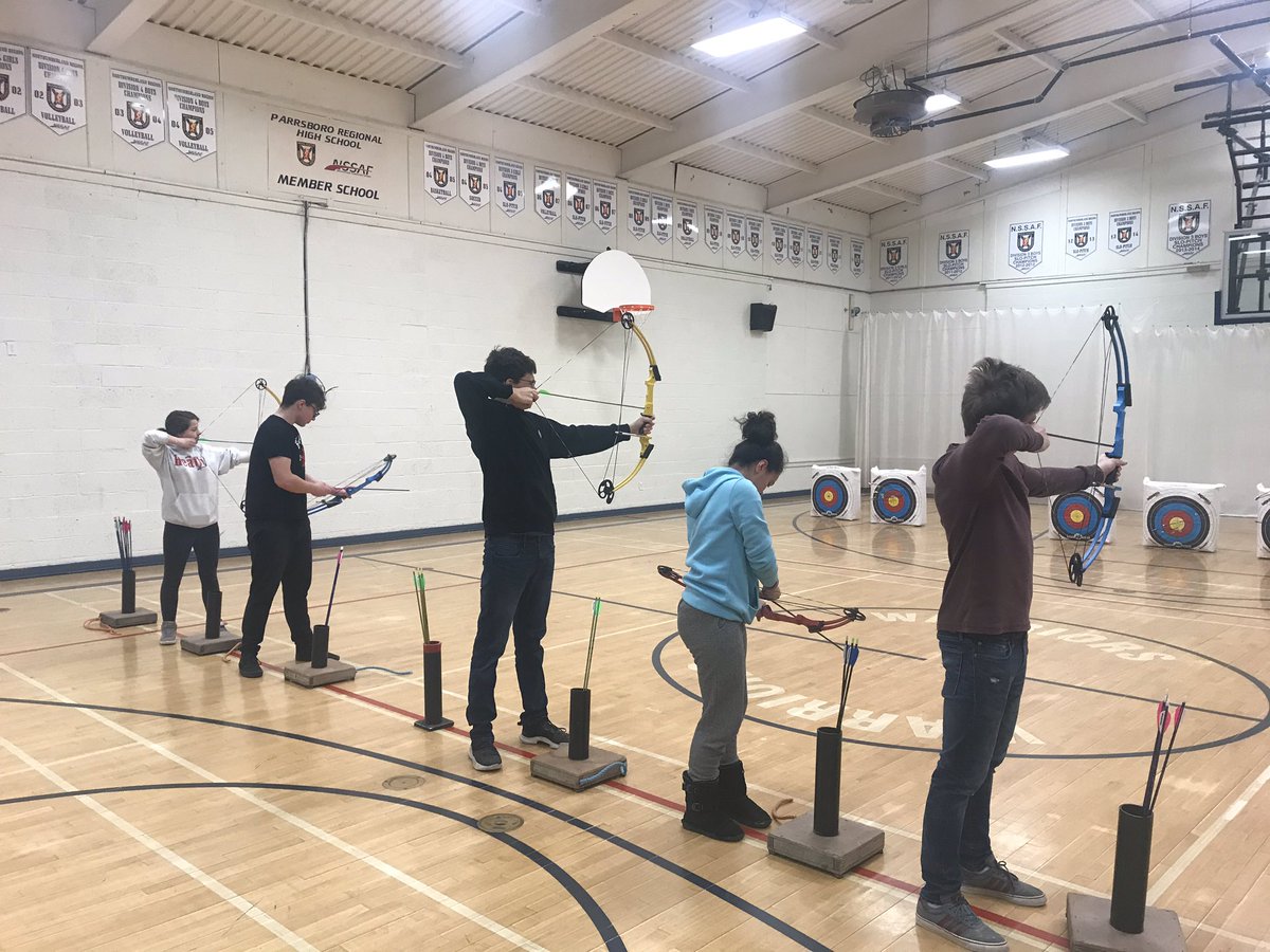 CharaLarusic's tweet photo. Some NASP action at PRHS.  Tic tac toe, shoot the sticker etc 🙂 #nasp https://t.co/15sY2vAWAE