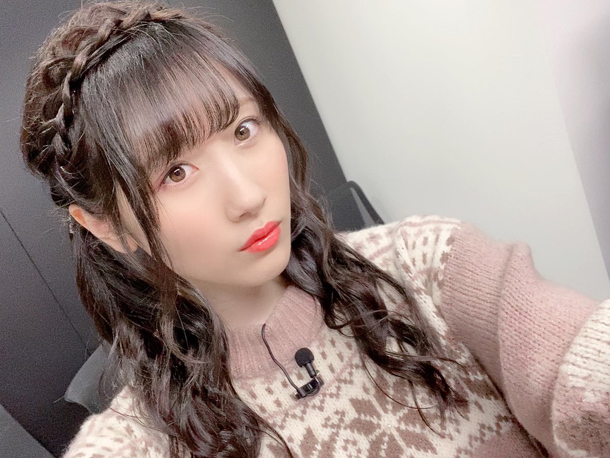 内山 悠里菜 على تويتر 髪型もちらり 両サイドから三つ編みを頭の上でクロスしてます 三つ編みがカチューシャ っぽくて自分では絶対出来ないであろう髪型 ヘアメイクさんいつもありがとうございます 内山 悠里菜 على تويتر 髪型もちらり 両サイドから三つ編みを頭の上でクロスしてます 三つ編みがカチューシャ っぽくて自分では絶対出来ないであろう髪型 ヘアメイクさんいつもありがとうございます