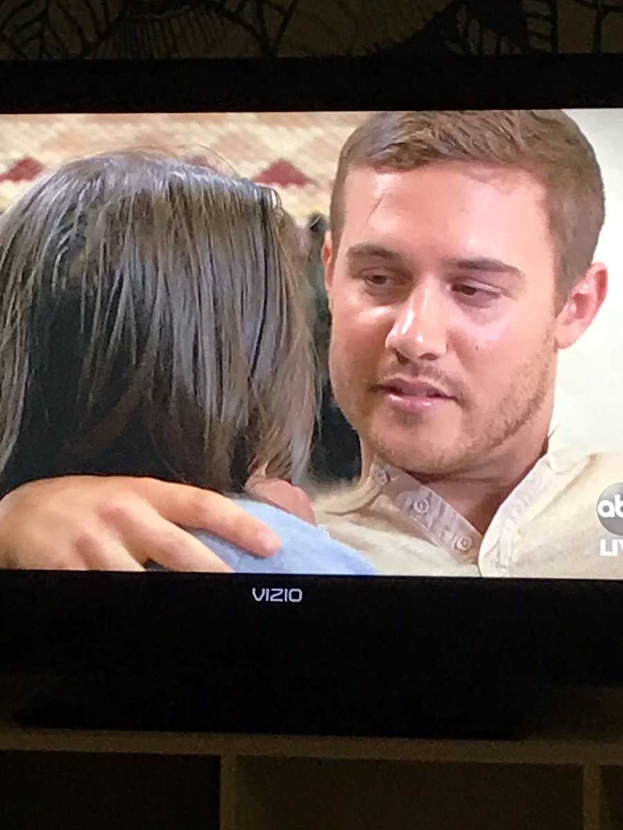 julia_z23's tweet photo. Imagine getting broken up with on live tv with this greasy ass hair #TheBachelor https://t.co/V2zu7u7BZu
