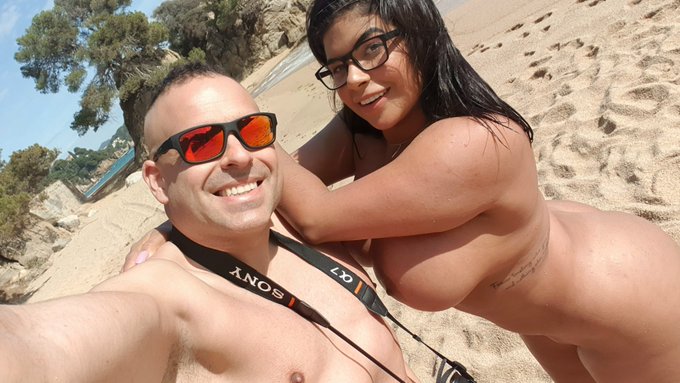 #photoshoot with #top #curvy #pornstar @soysheilaortega #beach https://t.co/R7tyimjnHt