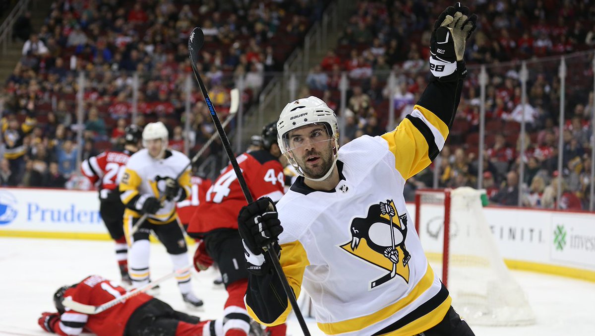 penguins's tweet photo. Raise your hand if you're ready for the 3rd period. 

Game back on. https://t.co/q1fYliQuoN
