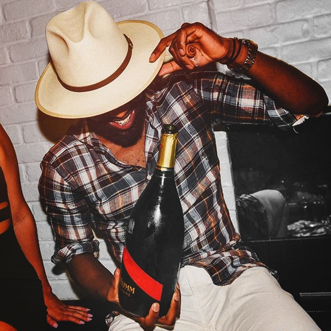Go big or go home.
#GHMumm 🍾 🍂
#champagnelifestyle #champagnedifferently