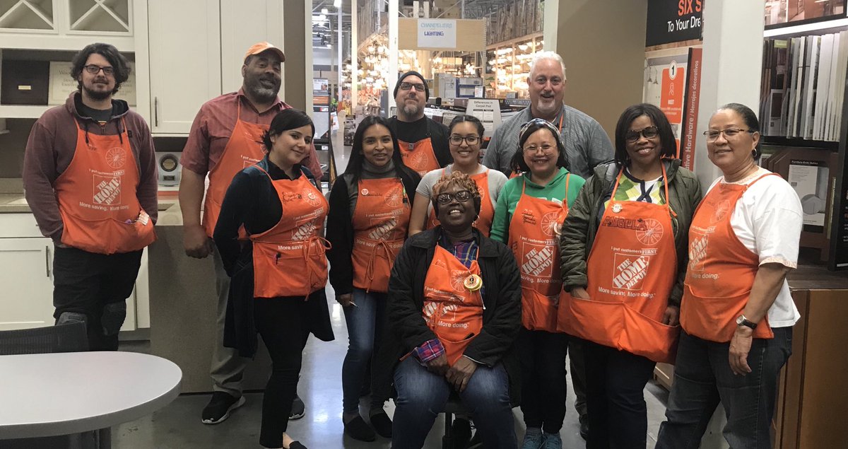WDentonthd's tweet photo. Another Awesome PK at store 1007. Shout Out to SASM Esme and SDS Esme (yep there are 2 of them) for their support! Team Oakland is ready to Rock n Roll for 2020! #EveryStoreEveryDay #1007 @MikeSpates @steveknott020 @TimGudasTHD @THDjoachim https://t.co/mW0Mib77fN