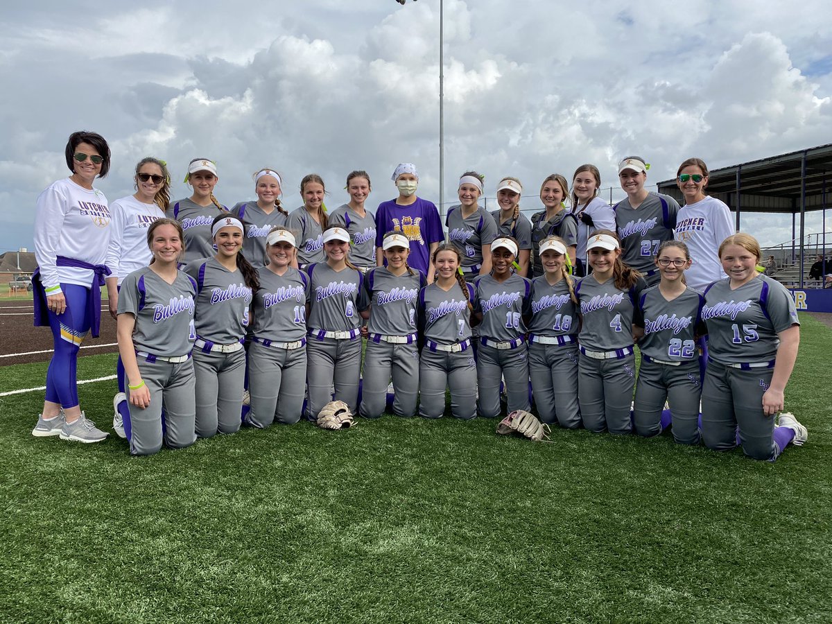 Dogs get the “W” and hit another MOLLYBOMB!!!