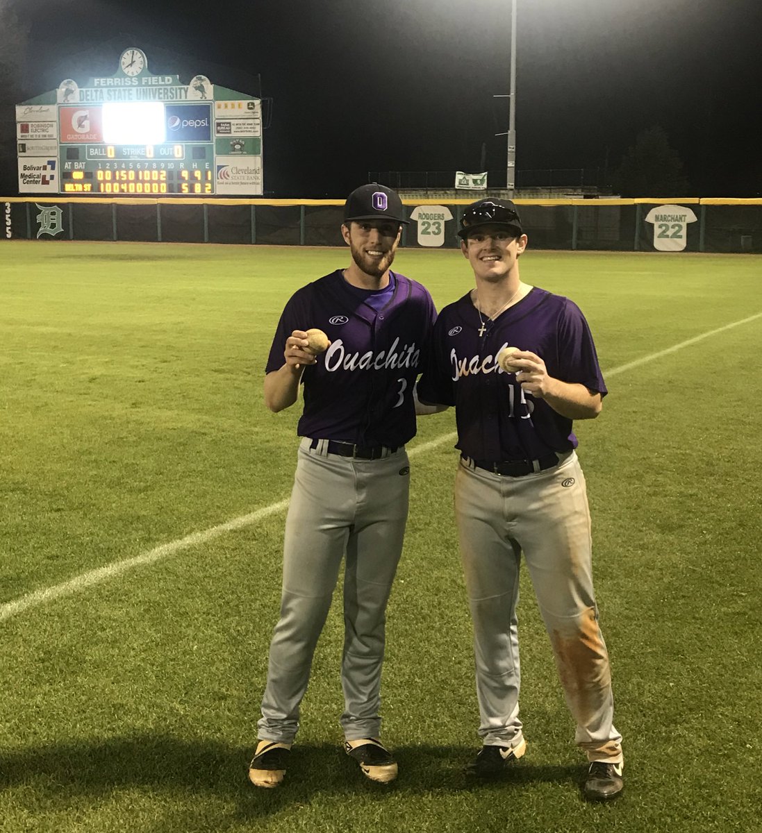 OuachitaBSB's tweet photo. The Tigers take the midweek contest from Delta State by a score of 9-5! Logan Huneycutt throws the final 6 innings giving up no hits striking out 7! The offense was led by Cole Kelly who was 2-5 driving in 3 and Simmons Sowell who finished 2-3 driving in 4. https://t.co/2Zs9xCZ5GD